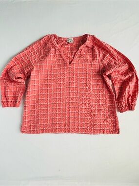 L.L. Bean Woman’s Bean’s Seacoast Seersucker Splitneck Shirt Pink Salmon Size L